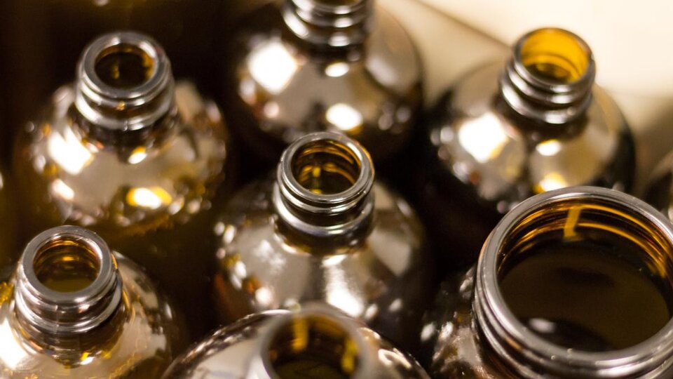 Laboratory bottles